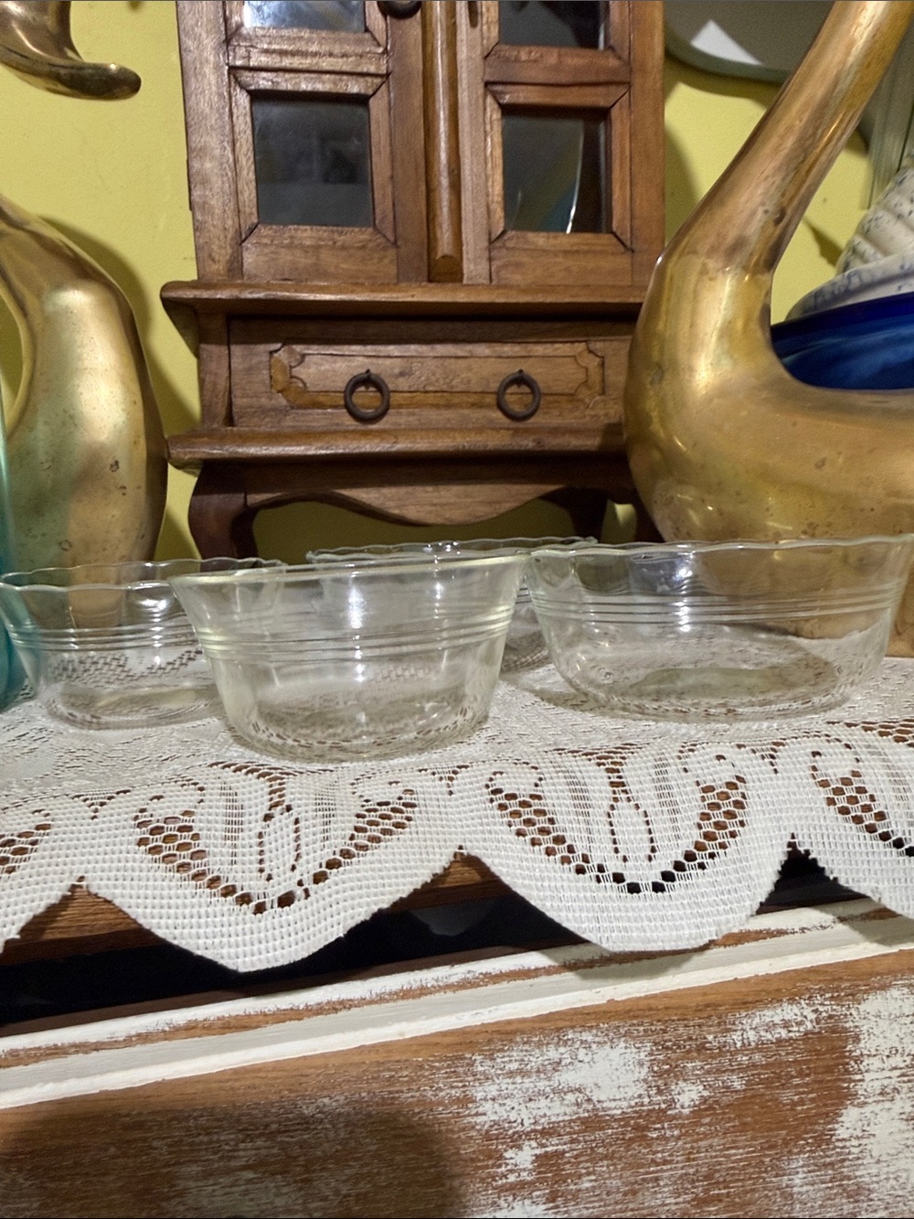 Pyrex Clear Glass Nesting Prep Bowls custard - Set of 4